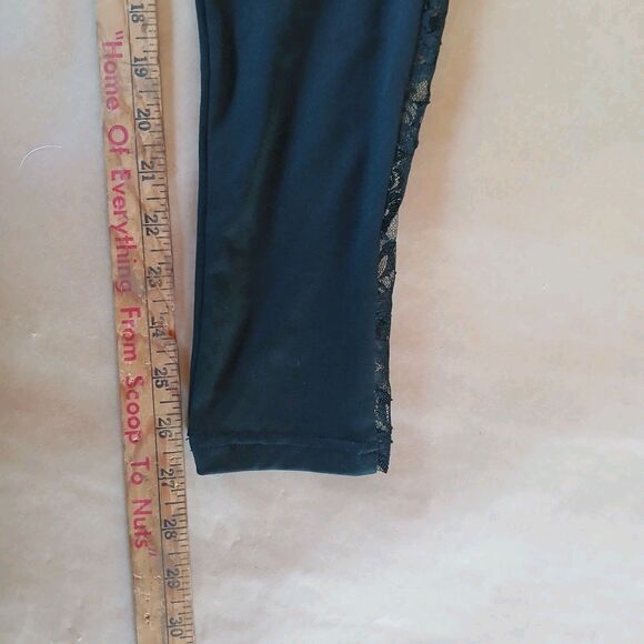 Stretchy Leggings With Floral Lace Side Cutouts Size 3XL Dark Romance - Picture 11 of 12
